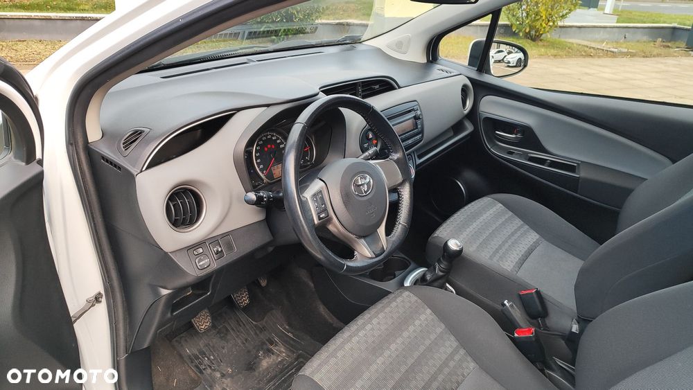 Toyota Yaris 1.0 Active EU6 - 10