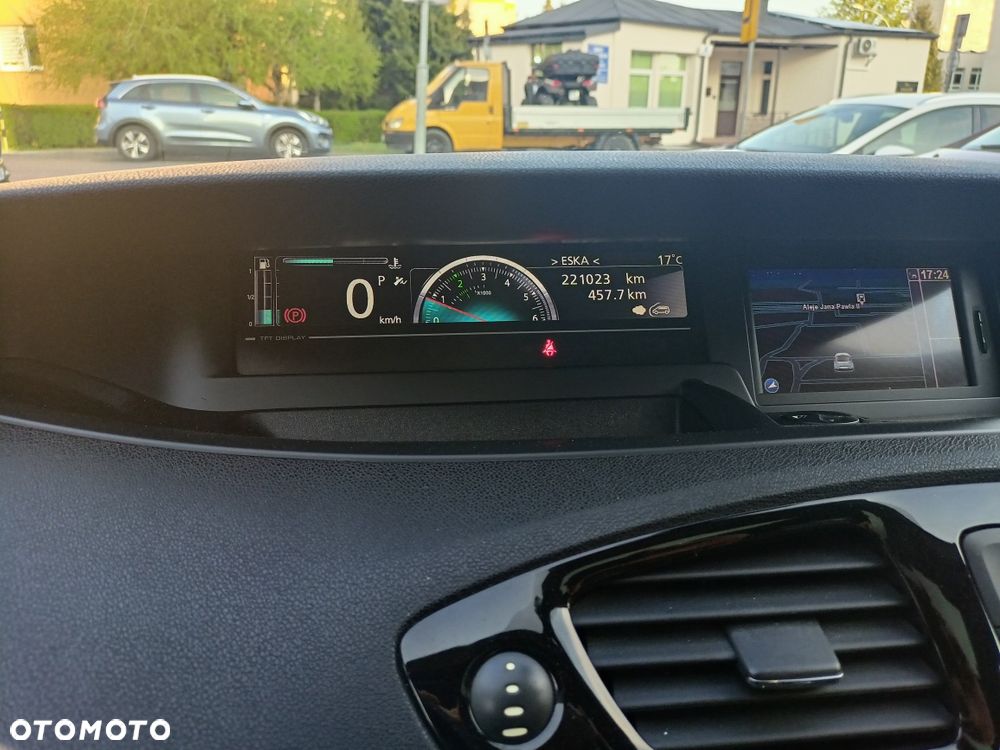 Renault Grand Scenic - 8