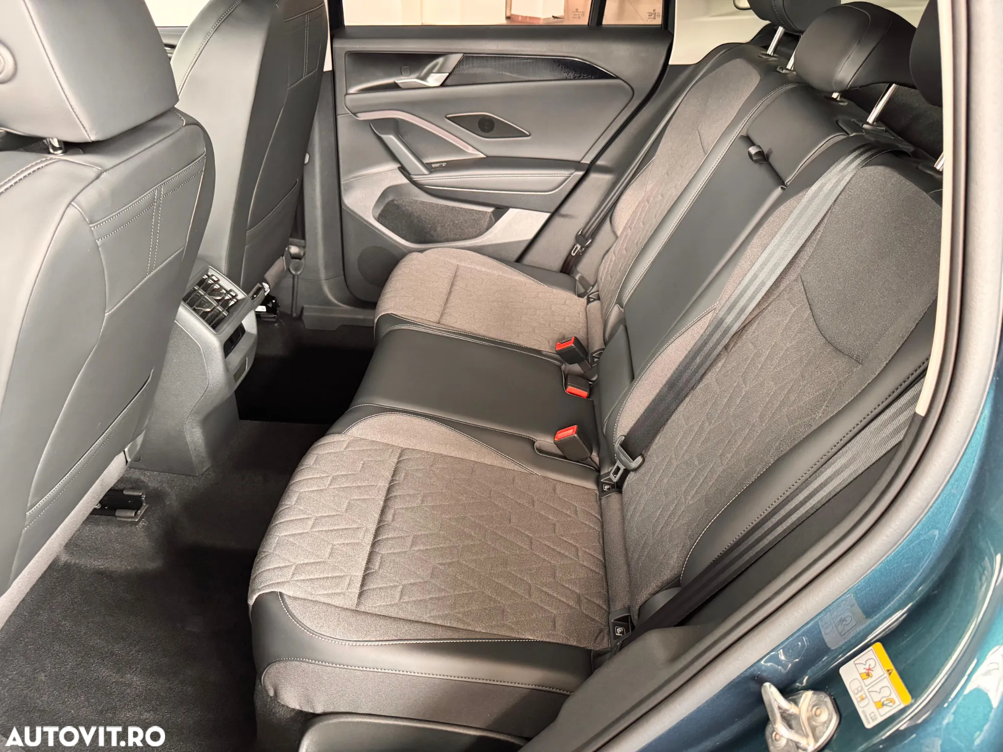 Volkswagen Tiguan 2.0 TDI DSG Life - 12