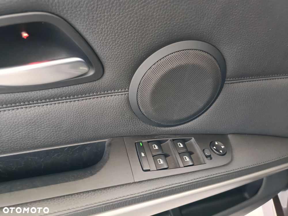 BMW Seria 3 - 16