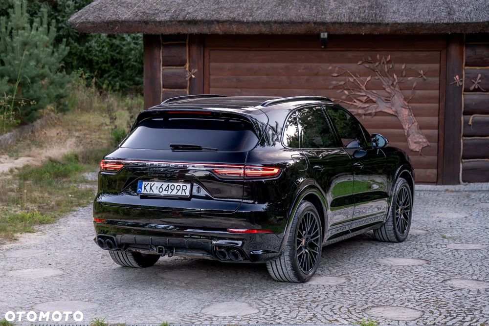 Porsche Cayenne GTS - 5
