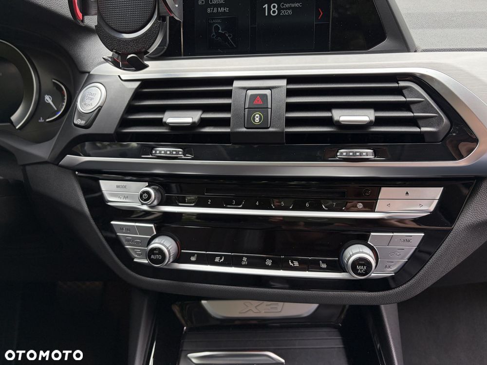 BMW X3 xDrive20d xLine - 16