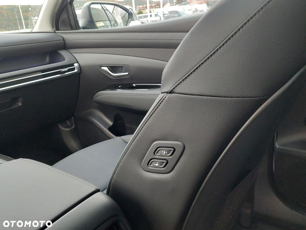 Hyundai Tucson 1.6 T-GDi HEV Platinum 4WD - 17