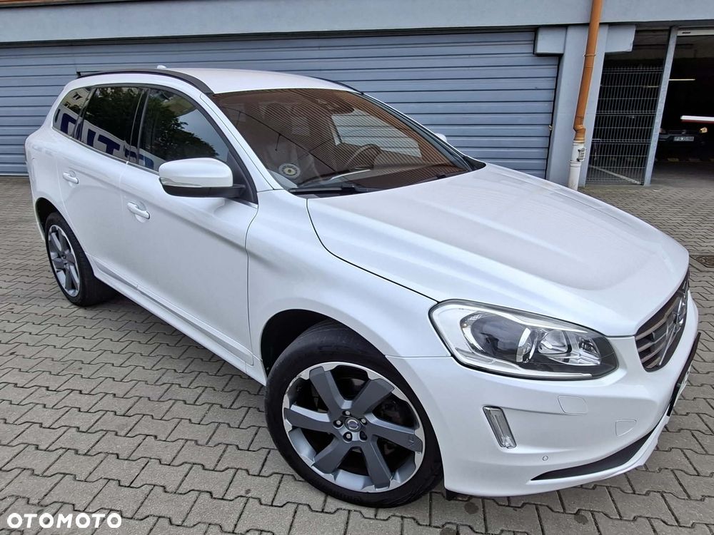 Volvo XC 60 D4 Geartronic Momentum - 16