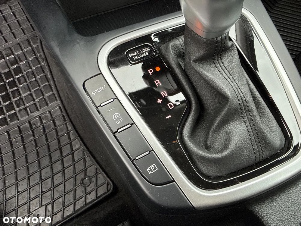 Kia Ceed 1.5 T-GDI M DCT - 24