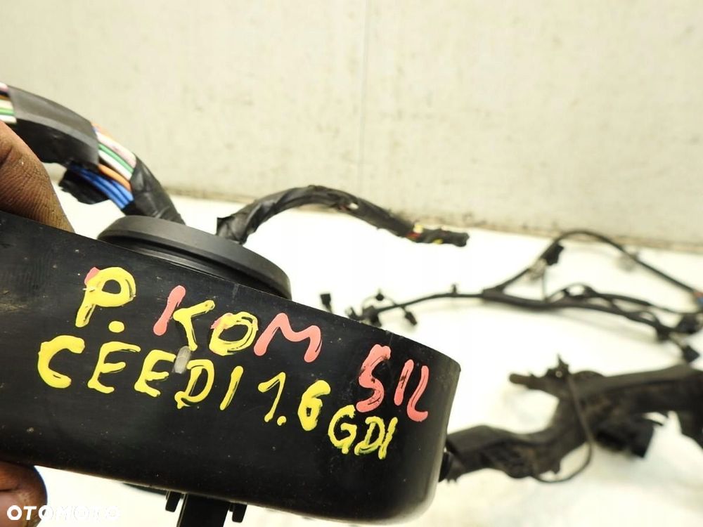WIĄZKA INSTALACJA KOMORY SILNIKA PRAWA KIA CEED I 1.6 GDI - 2