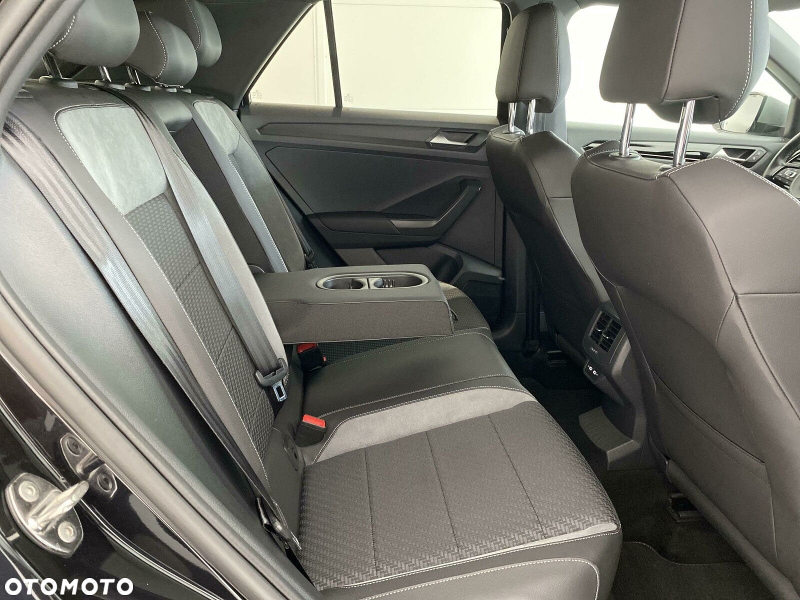 Volkswagen T-Roc 2.0 TSI 4Motion R DSG - 16