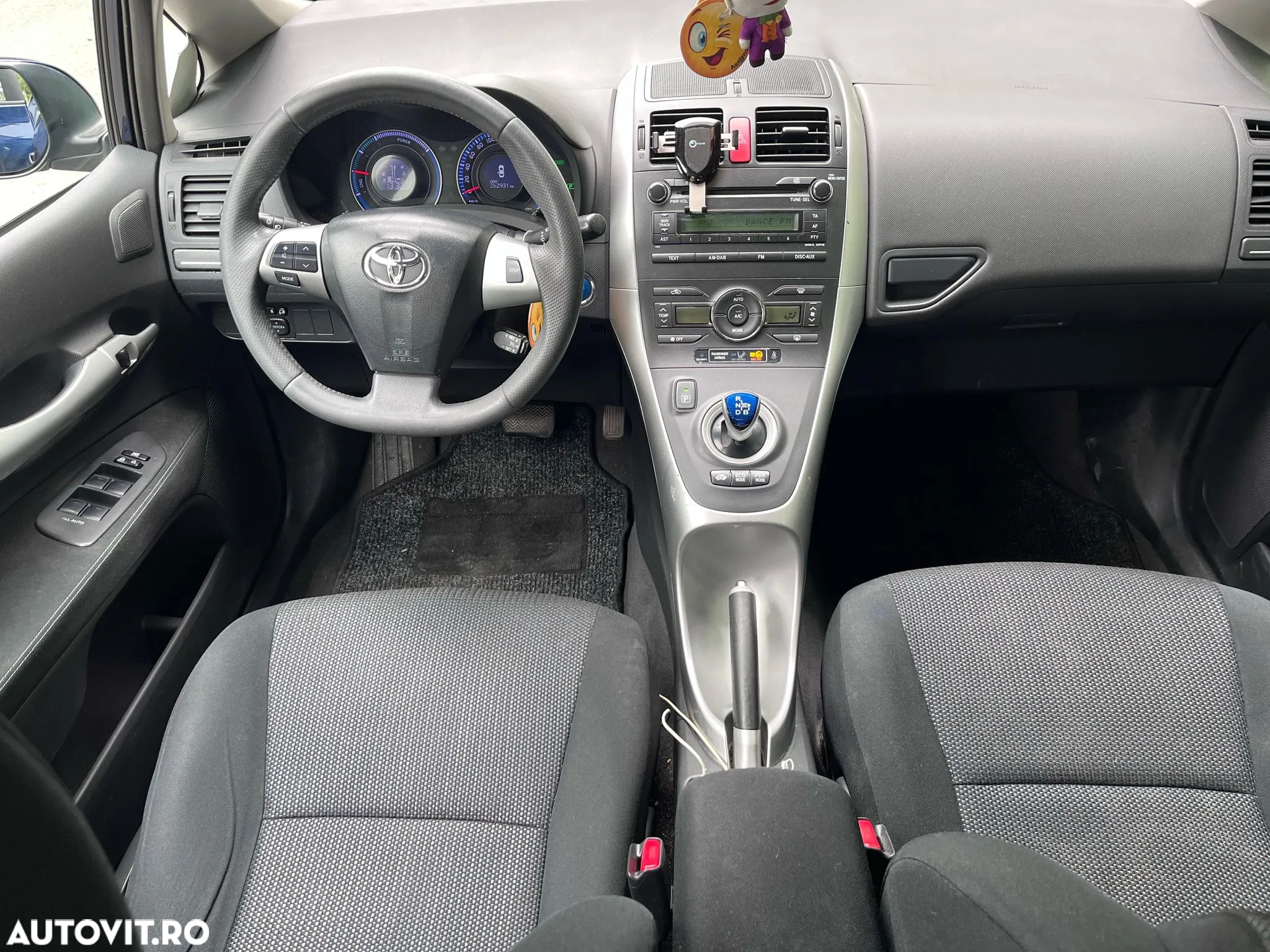 Toyota Auris - 8