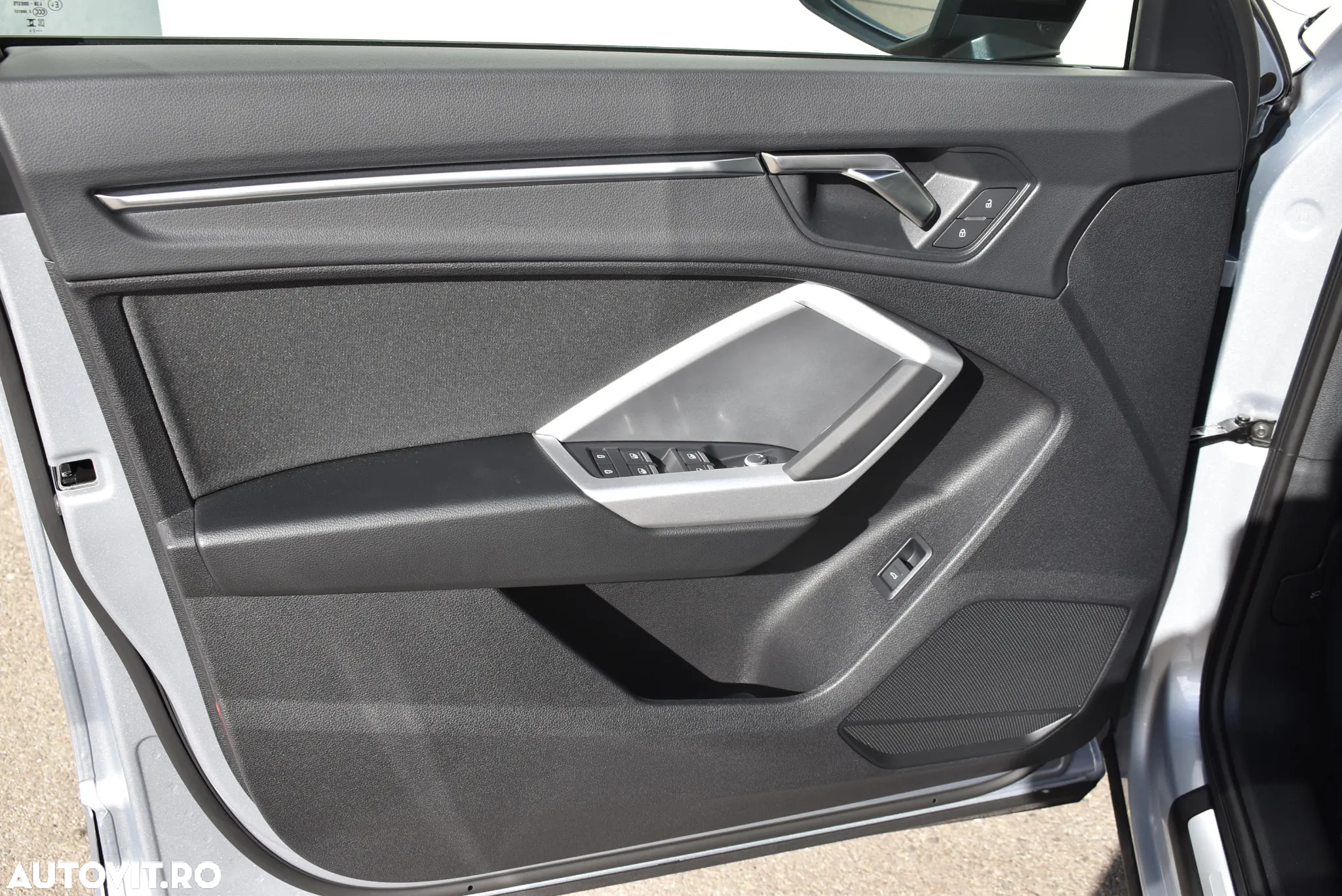 Audi Q3 2.0 40 TFSI S tronic quattro Advanced - 9