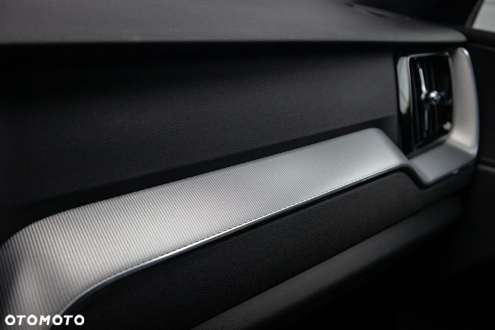 Volvo XC 60 B5 D AWD Geartronic Inscription - 30