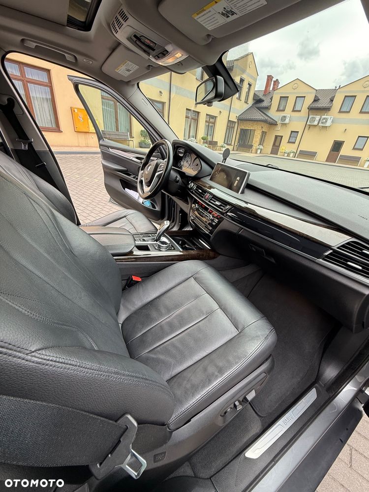 BMW X5 3.5i xDrive - 17