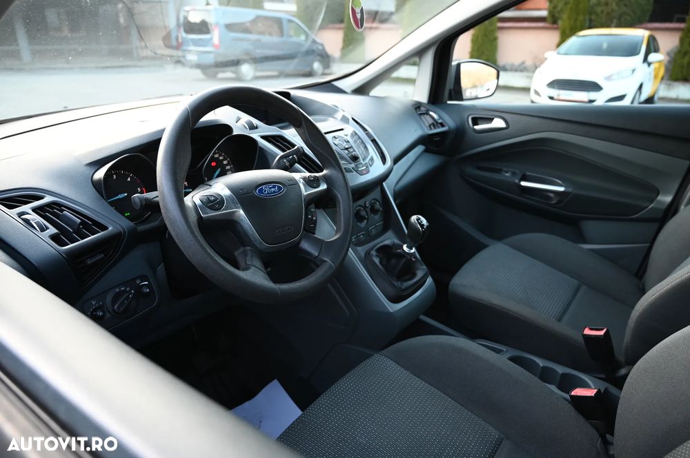 Ford Grand C-Max - 14