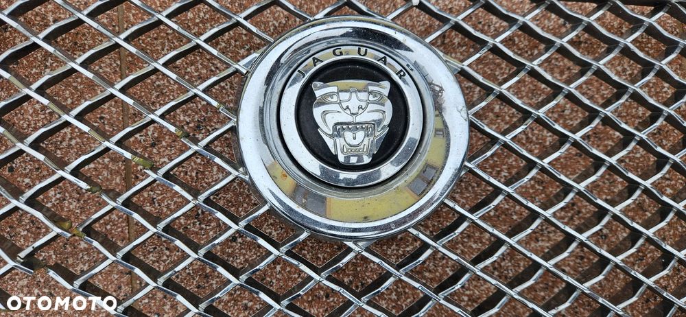Jaguar XJ 351 LIFT 2010-2015 Atrapa zderzaka przedniego Grill Kratka środkowa znaczek emblemat logo - 5