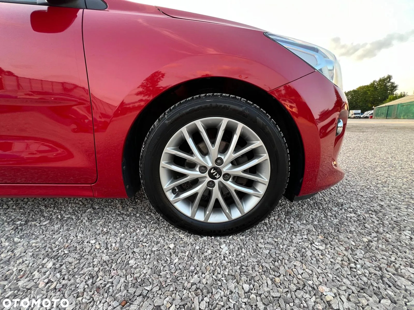 Kia Rio 1.4 L - 37