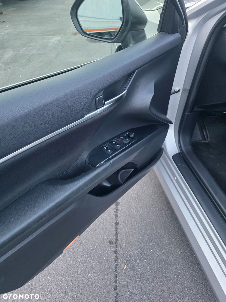 Toyota Camry - 15