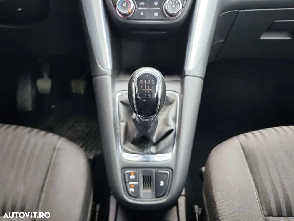 Opel Zafira Tourer 1.6 CDTI ECOTEC Start/Stop Edition - 19