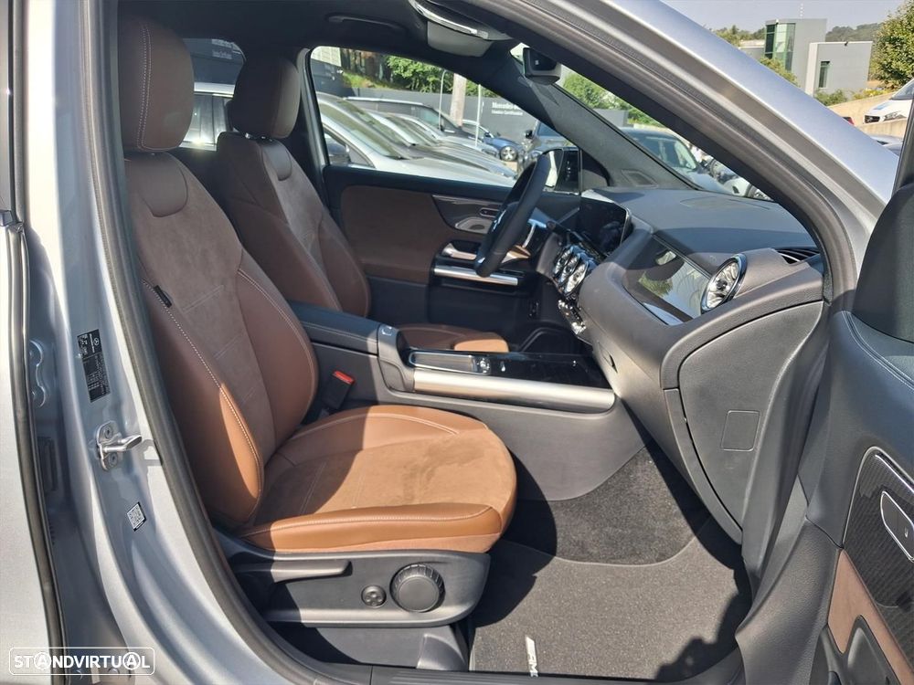 Mercedes-Benz GLA 180 d AMG Line - 14