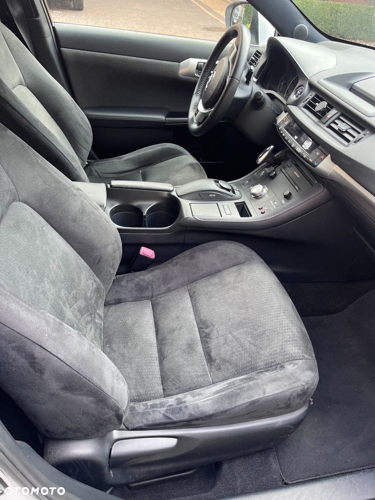 Lexus CT 200h F Sport - 10