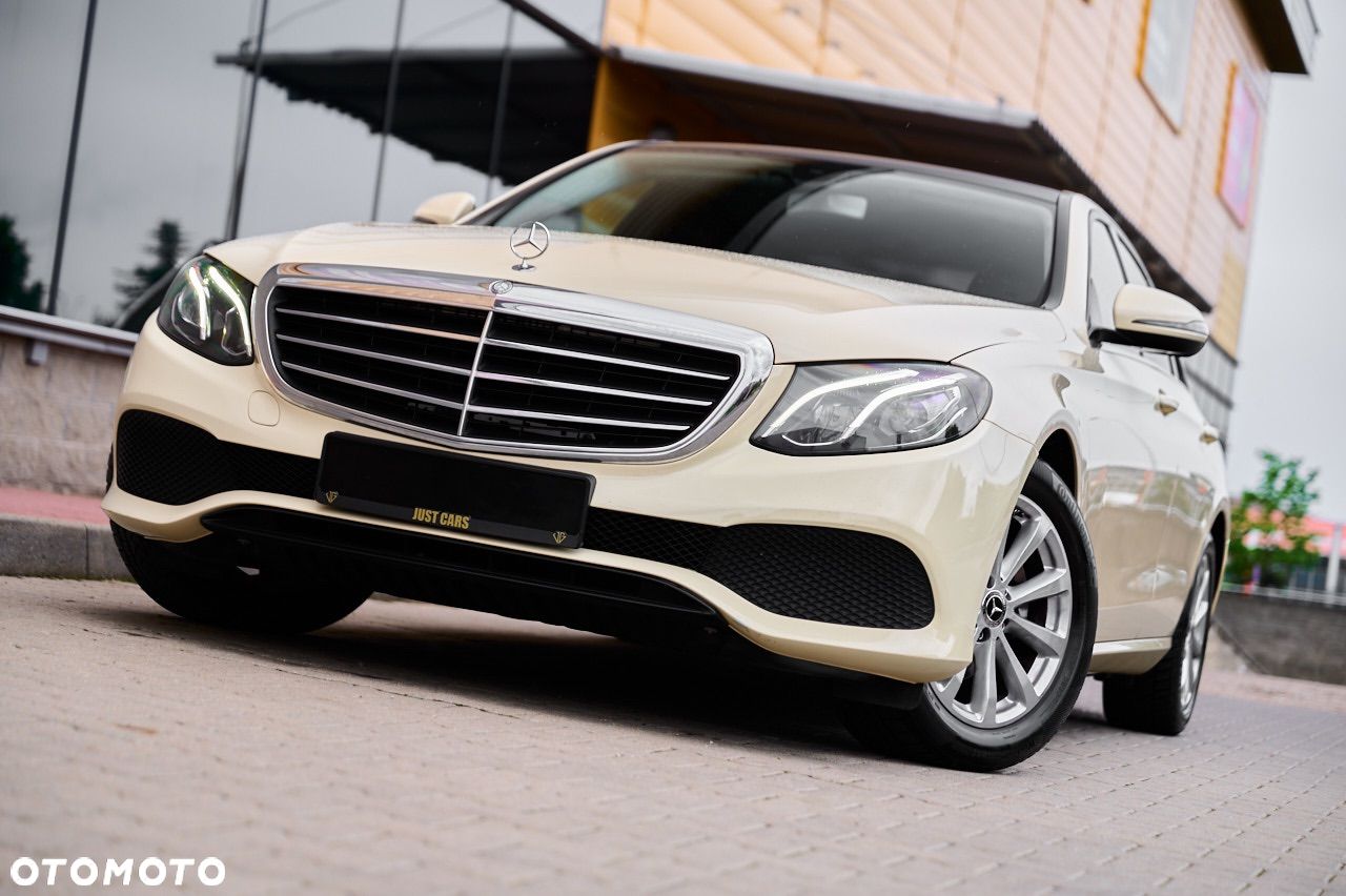 Mercedes-Benz Klasa E 200 d 9G-TRONIC - 1