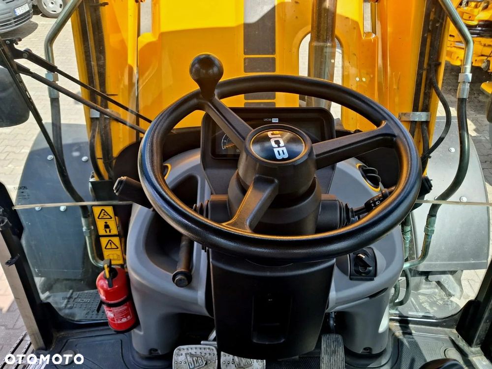 JCB 4CX Plus AEC - 9