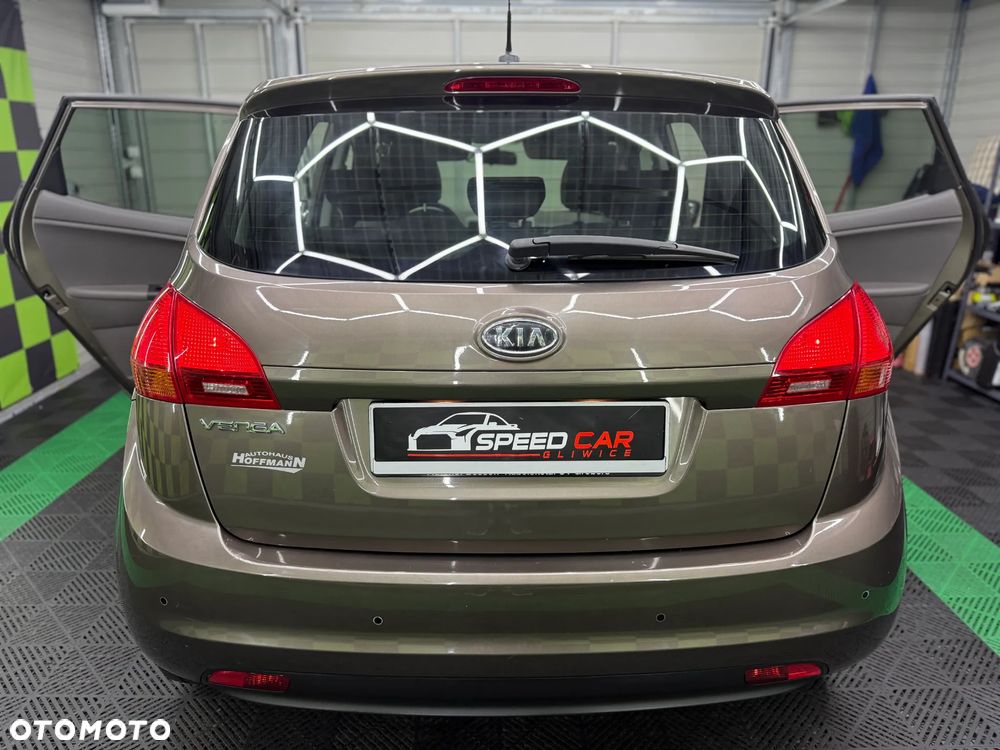 Kia Venga 1.6 CVVT Platinum Edition - 26