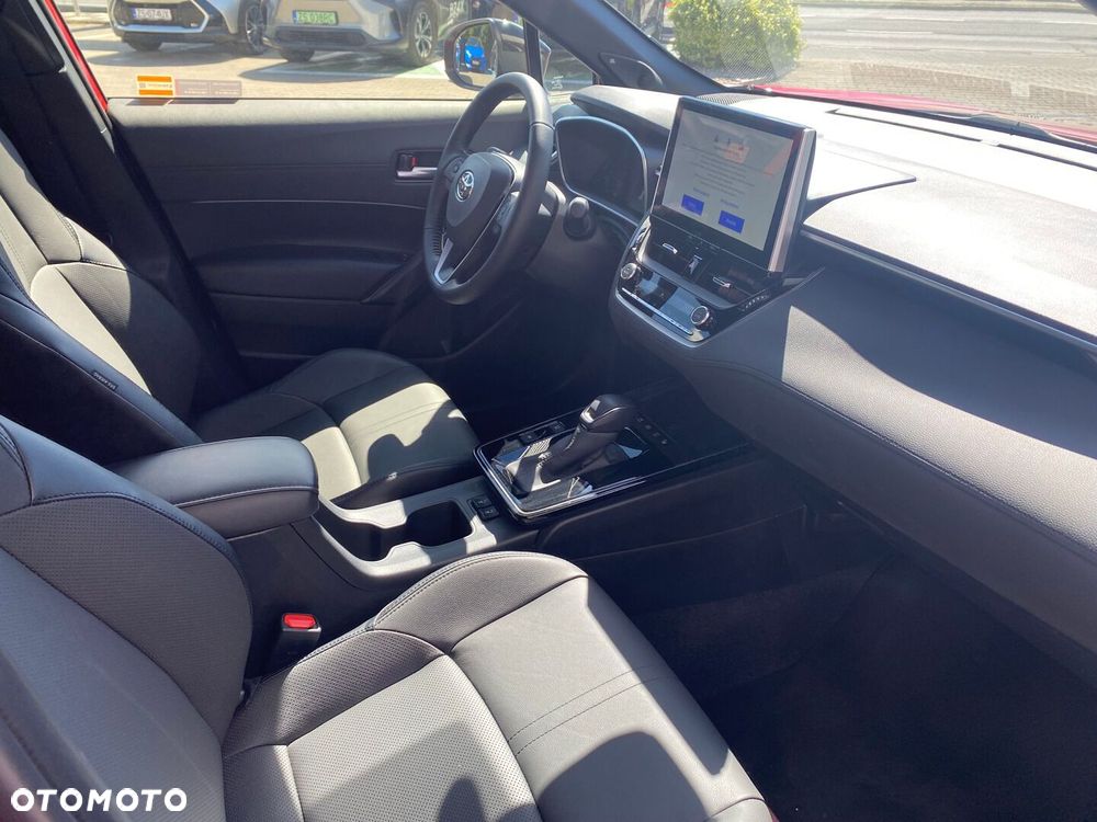 Toyota Corolla Cross - 20