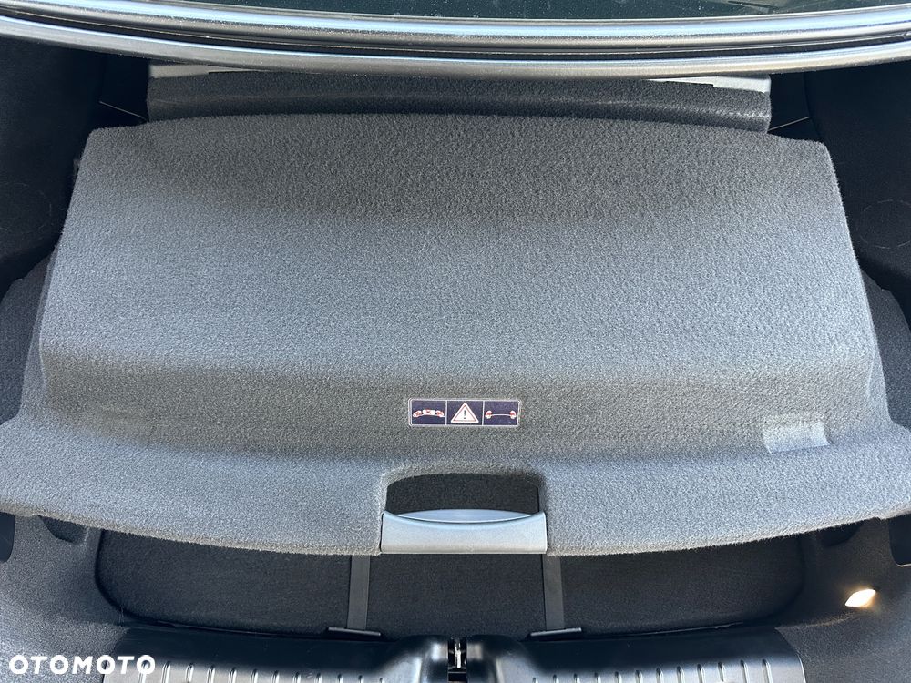 Mercedes-Benz SLC AMG 43 9G-TRONIC - 36