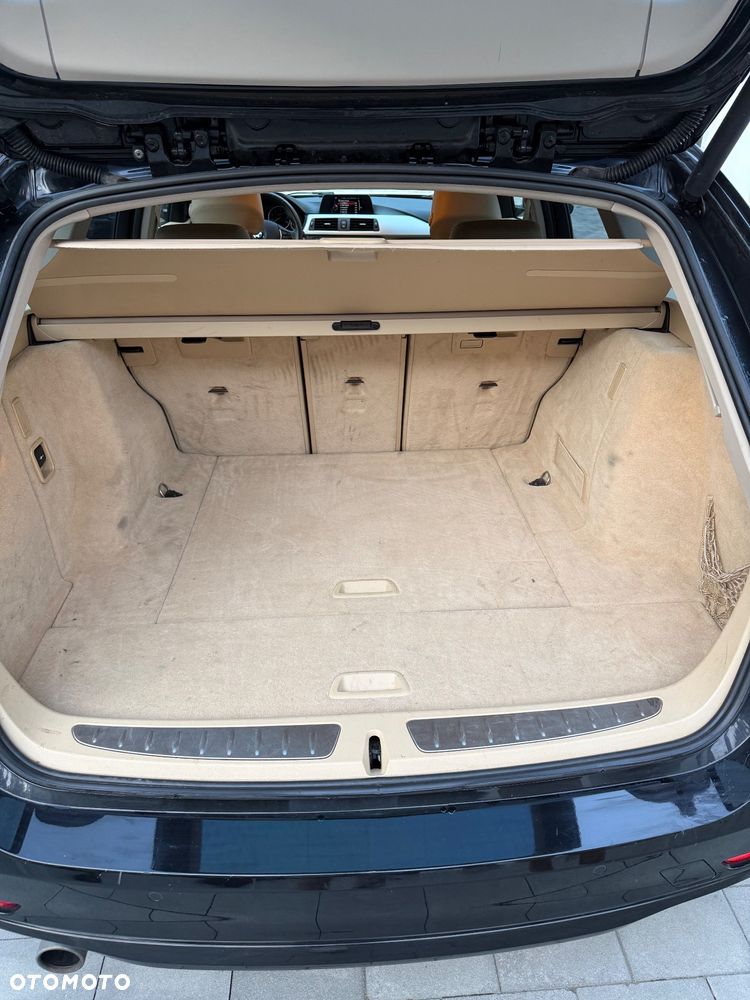 BMW Seria 3 320d Efficient Dynamics Edition - 12
