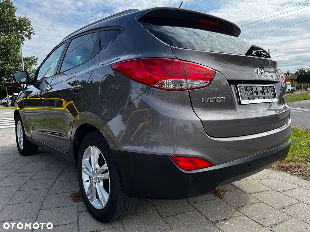 Hyundai ix35 1.7 CRDi 2WD UEFA EURO 2012 Edition - 15