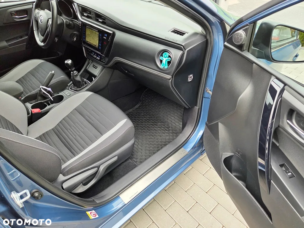Toyota Auris 1.2 T Premium - 26