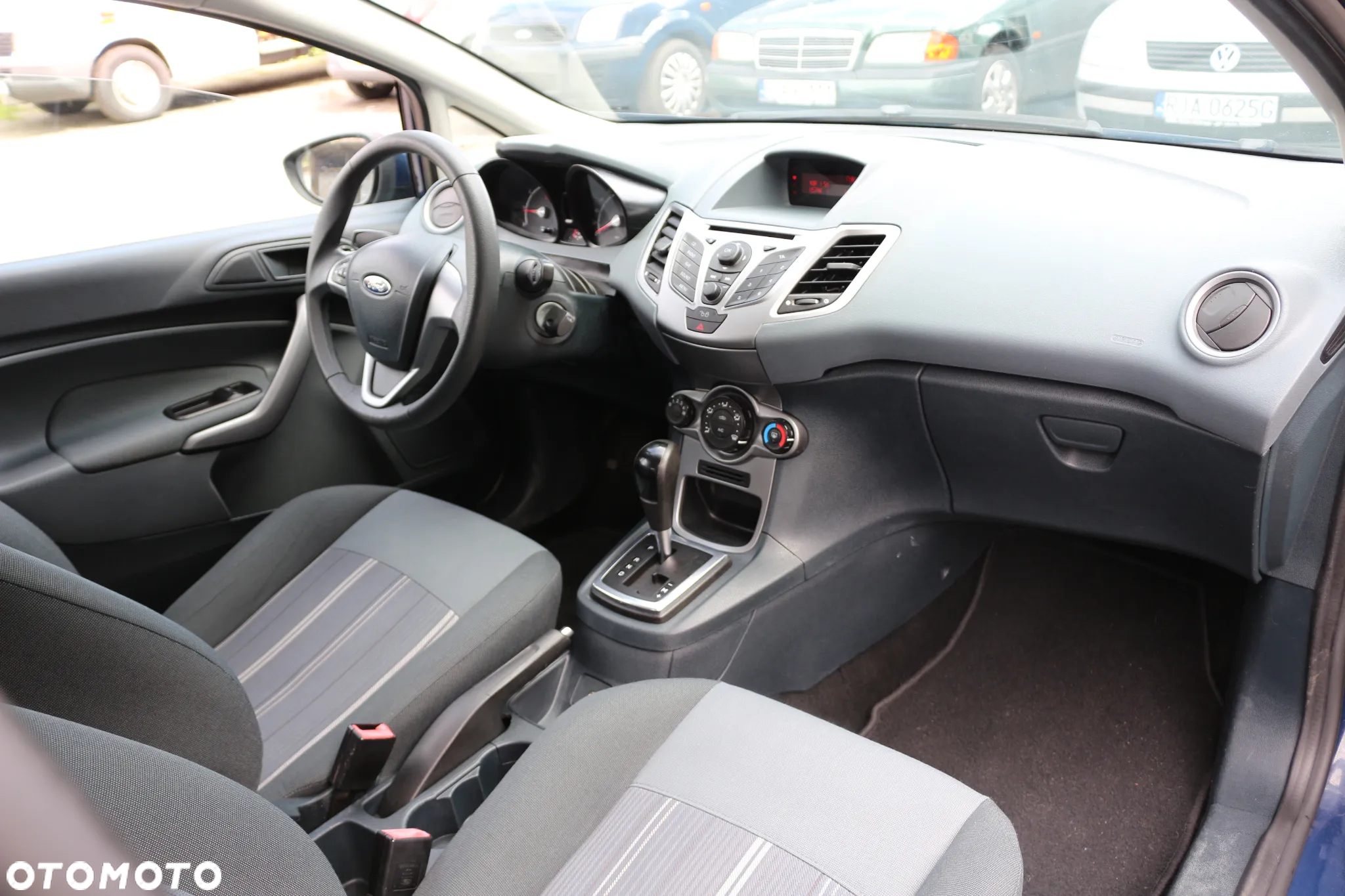 Ford Fiesta 1.4 Autom Champions Edition - 9