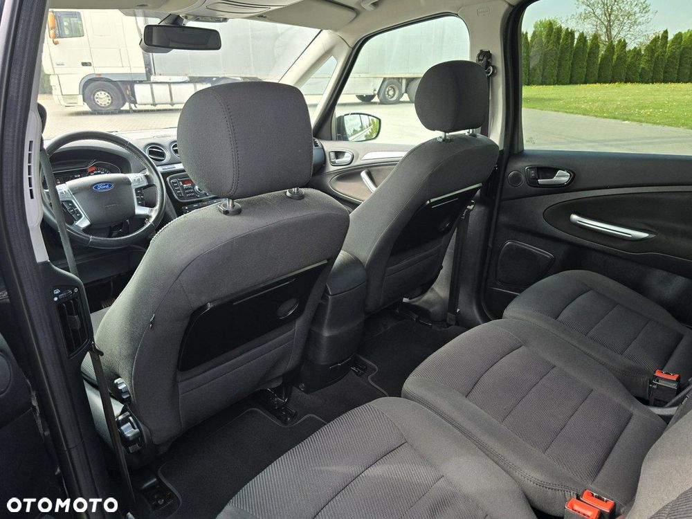Ford Galaxy - 19