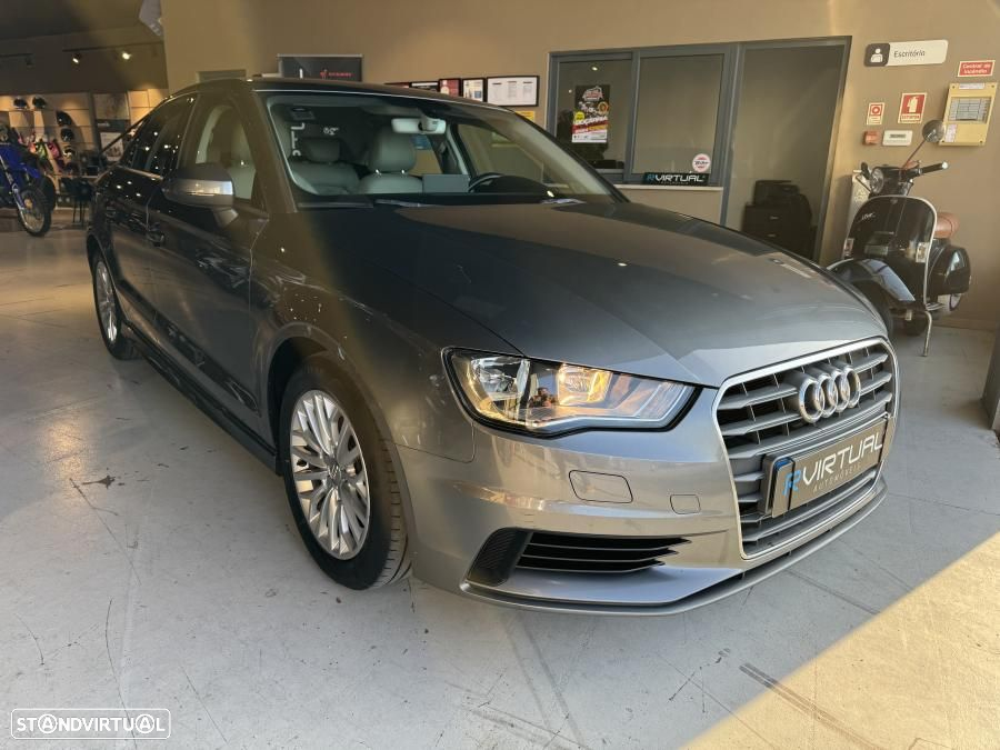 Audi A3 Sportback - 3