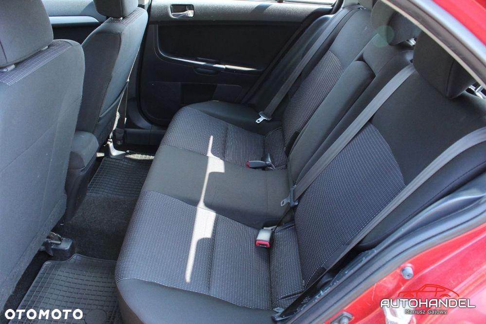 Mitsubishi Lancer - 17