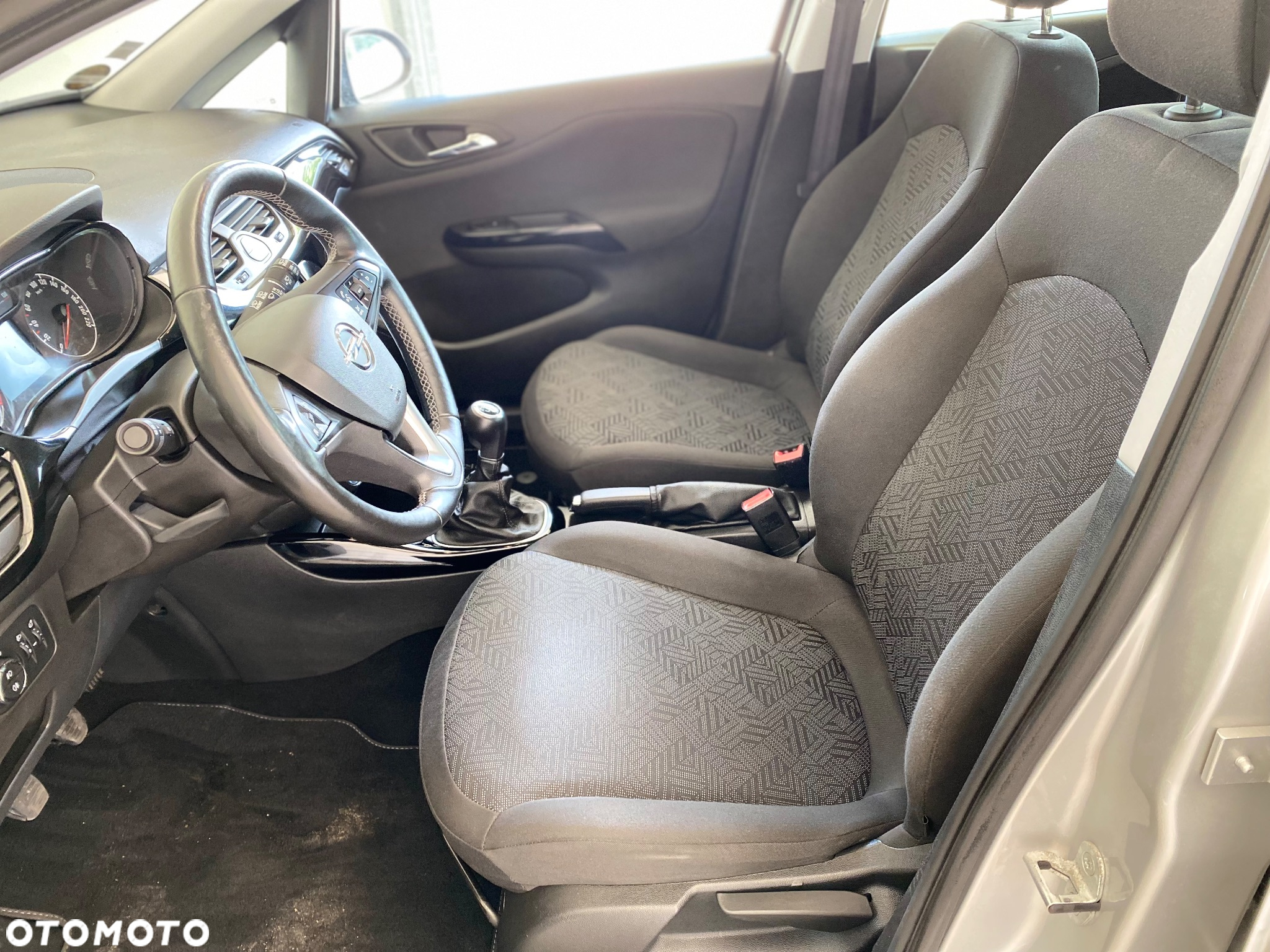 Opel Corsa 1.4 T Cosmo S&S - 9