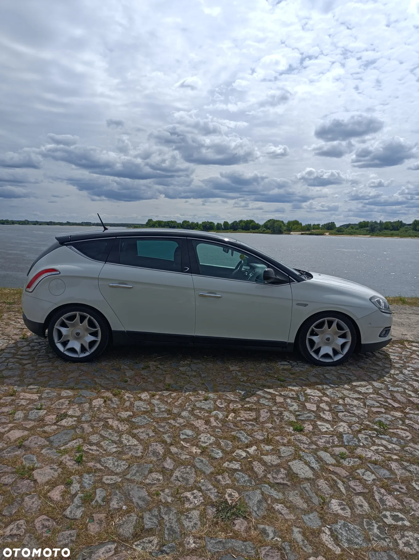 Lancia Delta 2.0 MultiJet 16v Oro - 24