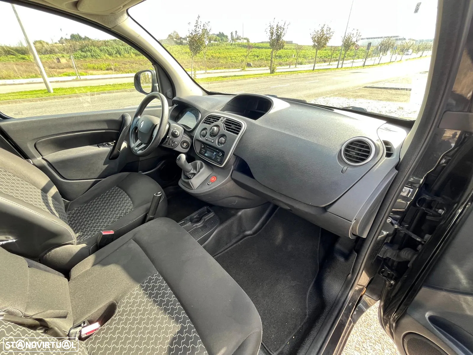 Renault Kangoo 1.5 DCI - 9