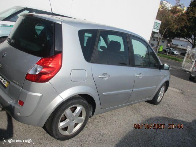 Renault Mégane Scénic - 6