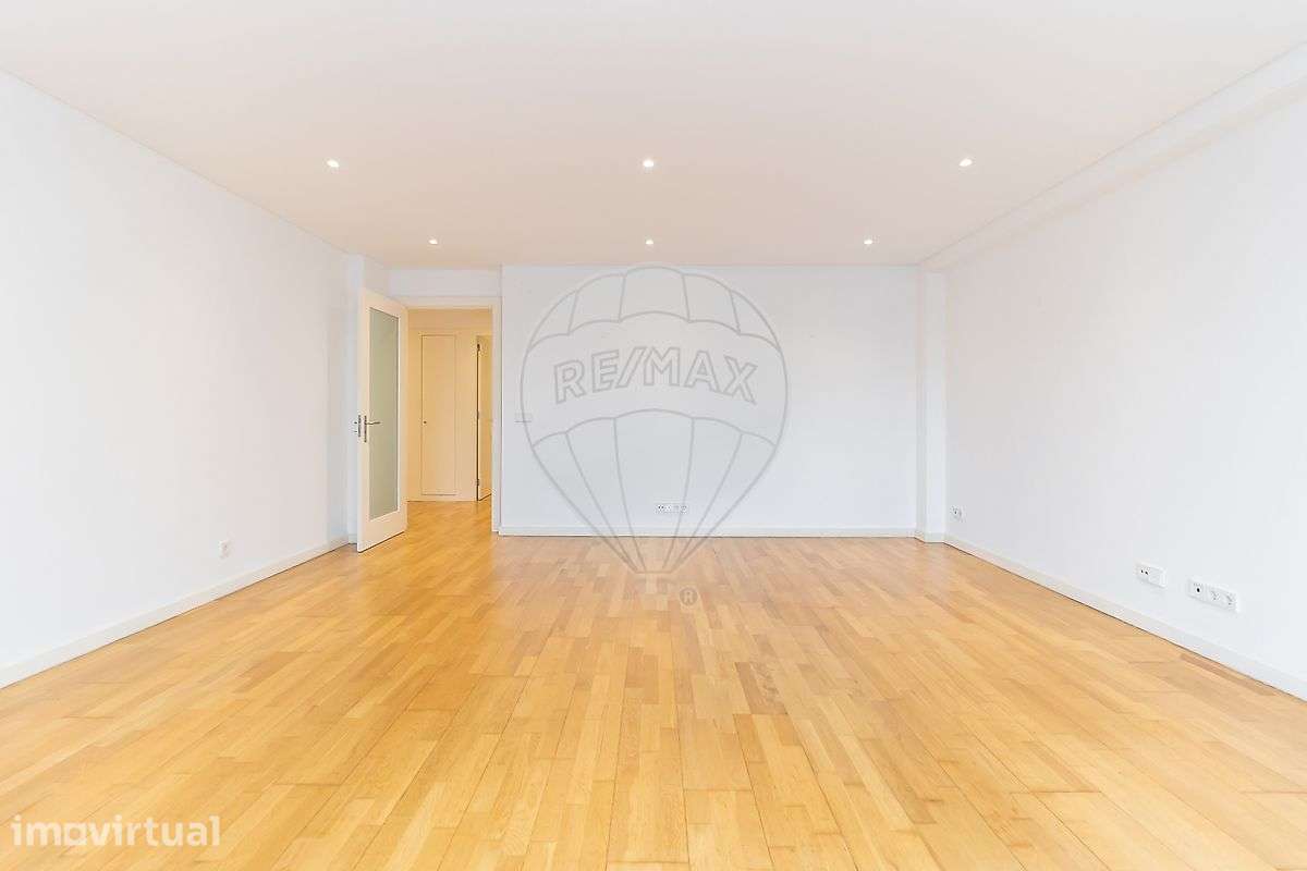 Apartamento T2 para arrendamento - Grande imagem: 4/35