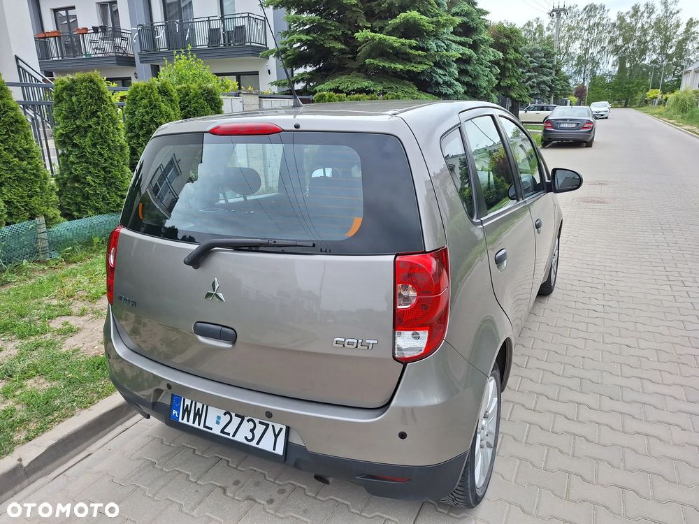 Mitsubishi Colt 1.3 Invite - 2