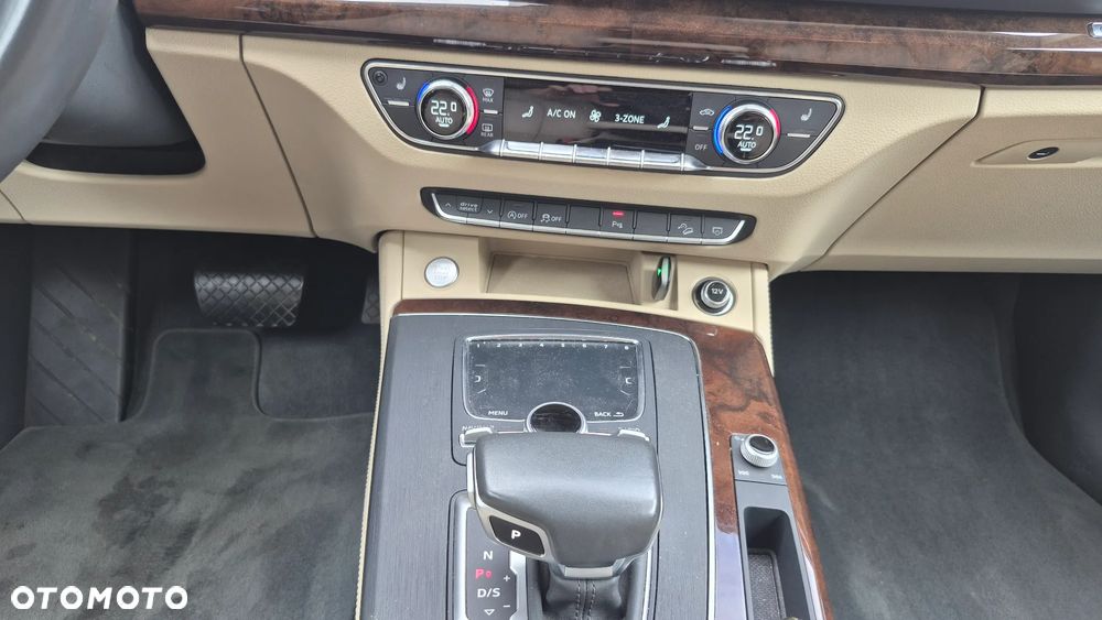 Audi Q5 2.0 TFSI Quattro S tronic - 11