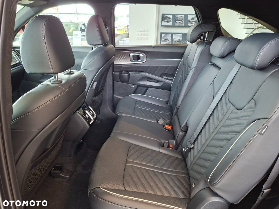 Kia Sorento - 38
