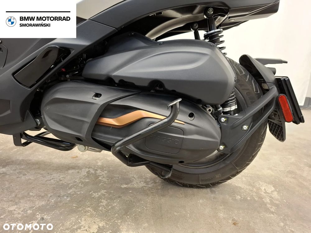 Piaggio MP-3 - 23