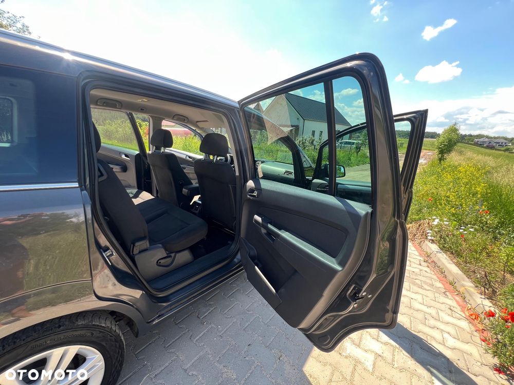 Opel Zafira - 17