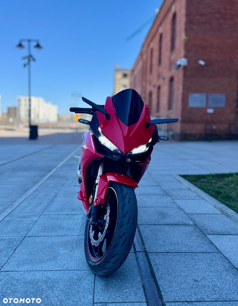 Honda CBR - 2
