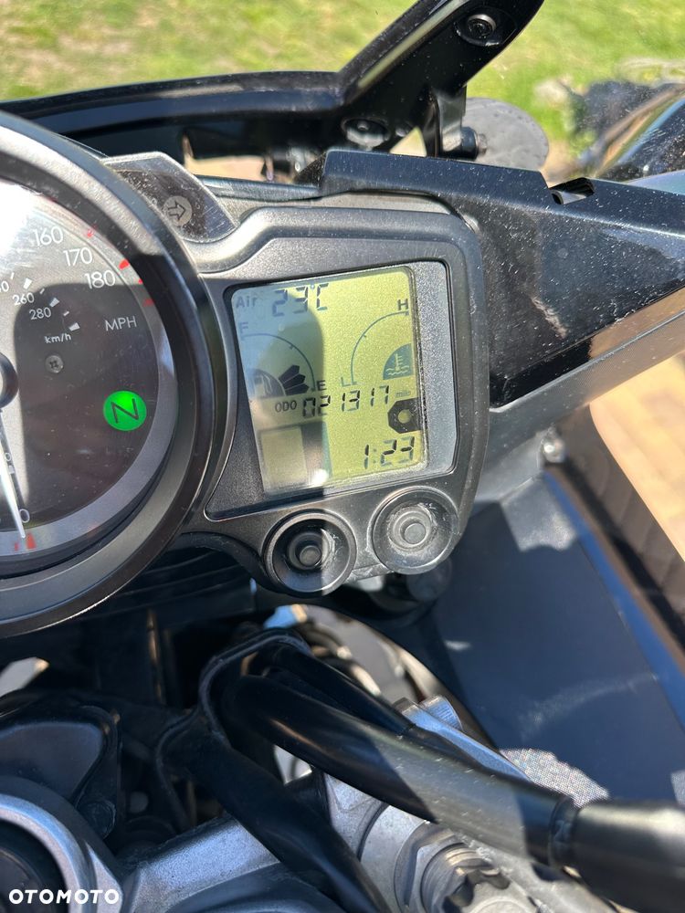 Yamaha FJR - 11