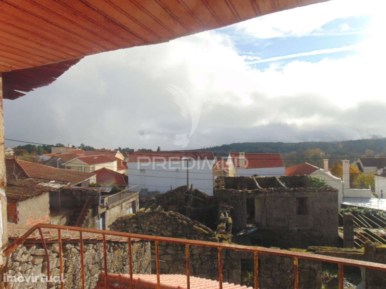 Casa antiga p/recuperar a 7 Kms de Murça - Grande imagem: 2/27