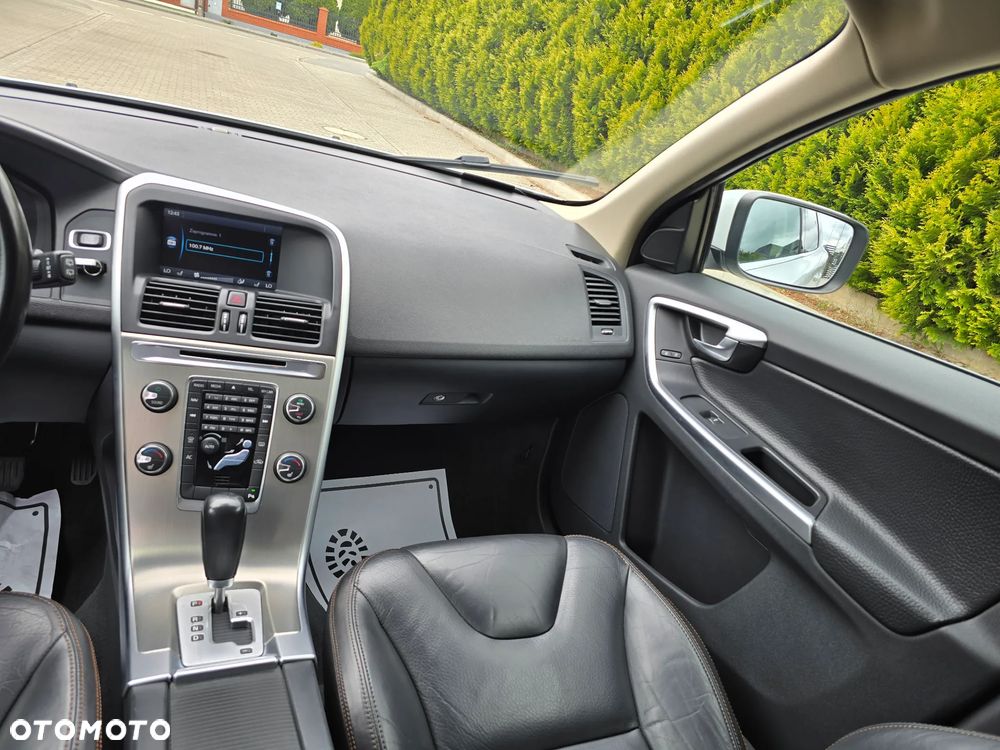 Volvo XC 60 D3 Momentum - 28