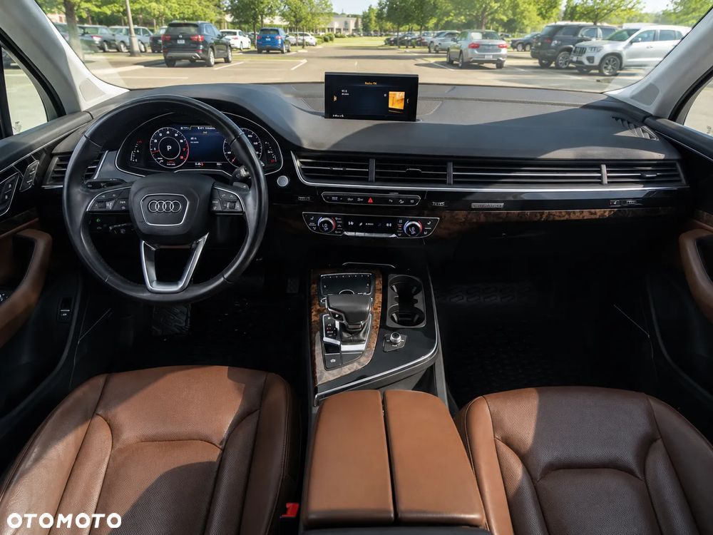 Audi Q7 - 10