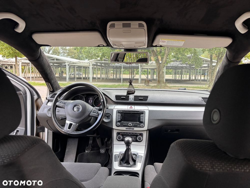 Volkswagen Passat 2.0 TDI DPF Comfortline - 5